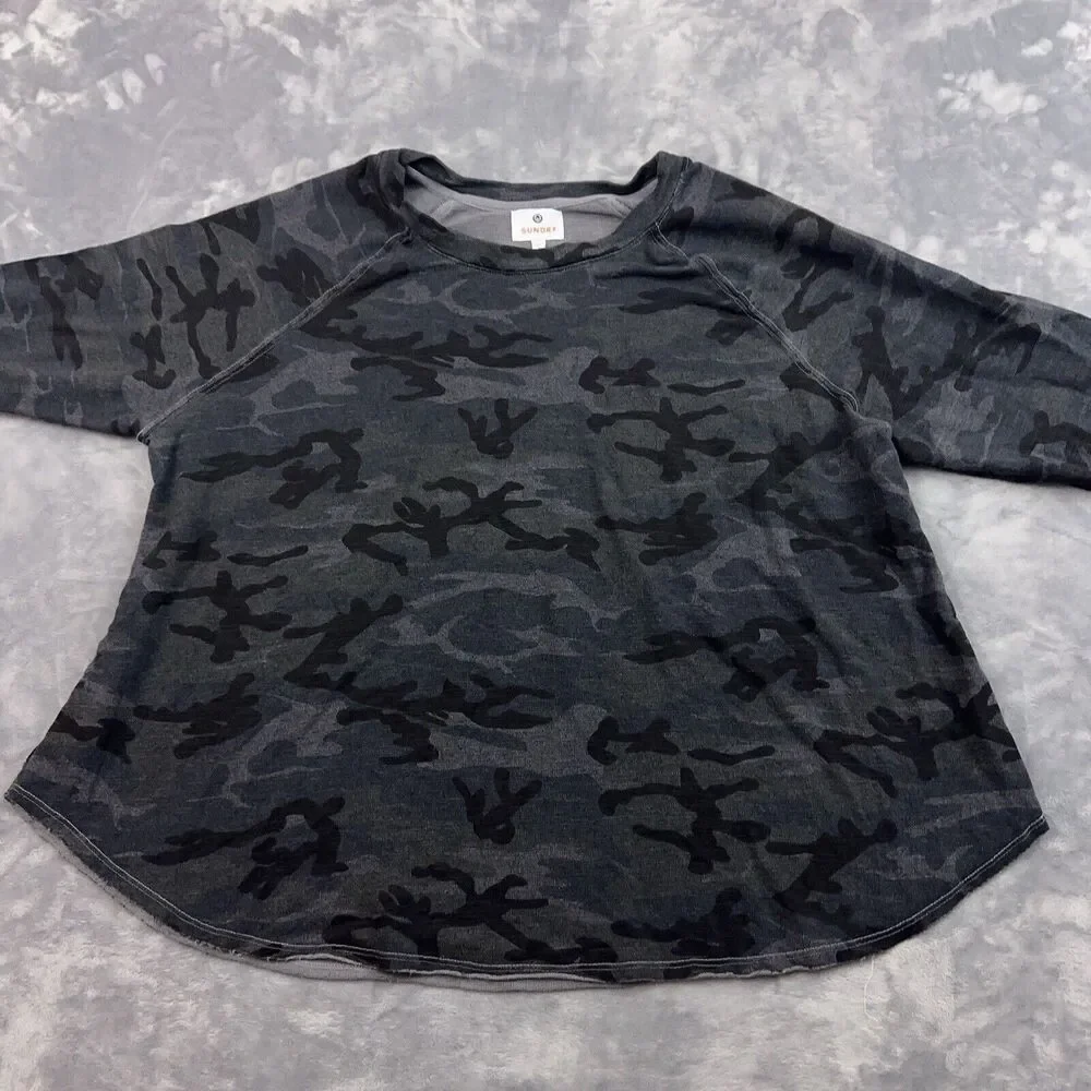 Sundry Sweater Womens Size Medium Sz 2 Gray Blue Camouflage Sweatshirt